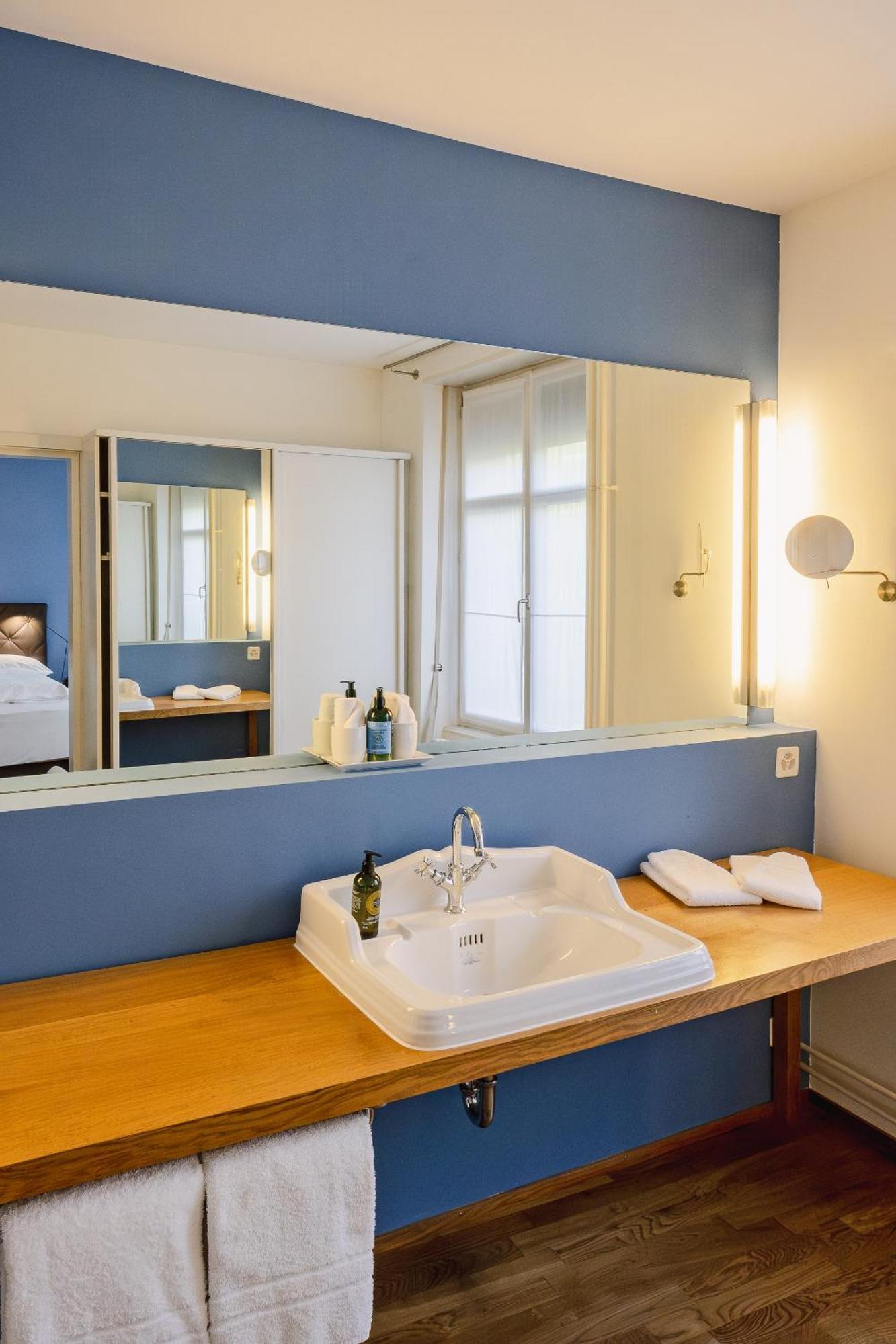 Consum Boutique Hotel Βασιλεία Εξωτερικό φωτογραφία